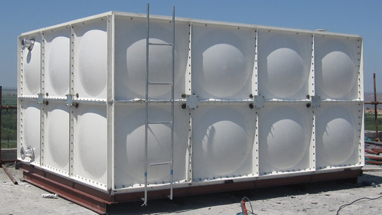 玻璃鋼水箱的出口管應該怎么連接？